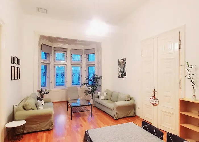 Apartmán Deluxe And Cozy In The Center