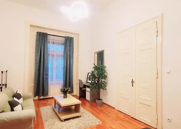 Deluxe And Cozy In The Center Appartamento Budapest